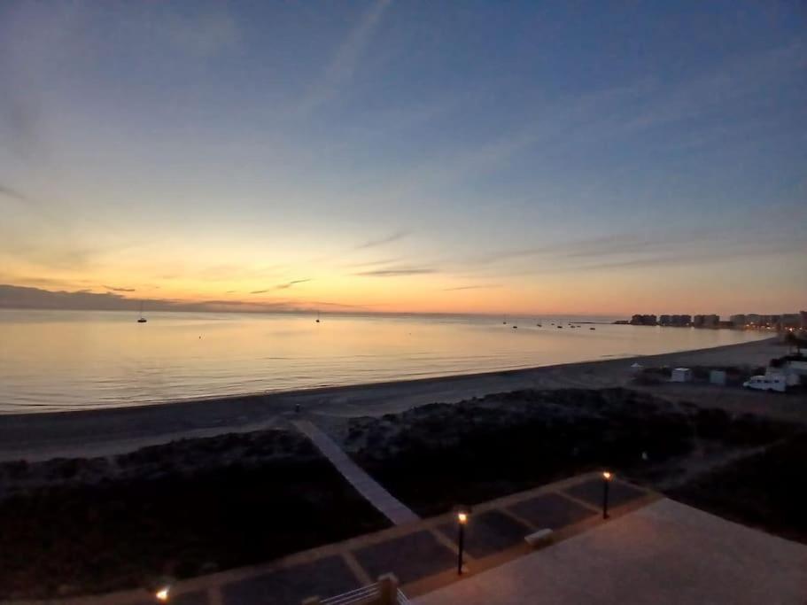 Apartamento En La Manga A Pie Del Mar Mediterraneo 圣哈维耶尔 外观 照片